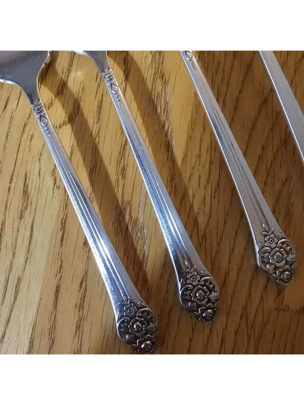 4 Rogers Plantation Silverplate Salad Forks Oneida Silver Rose Floral vtg 1948